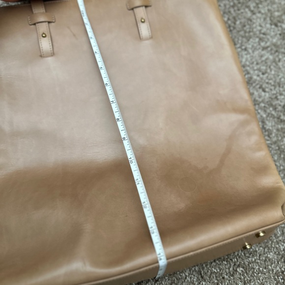 La Portegna Leather Tote Bag - Picture 4 of 11